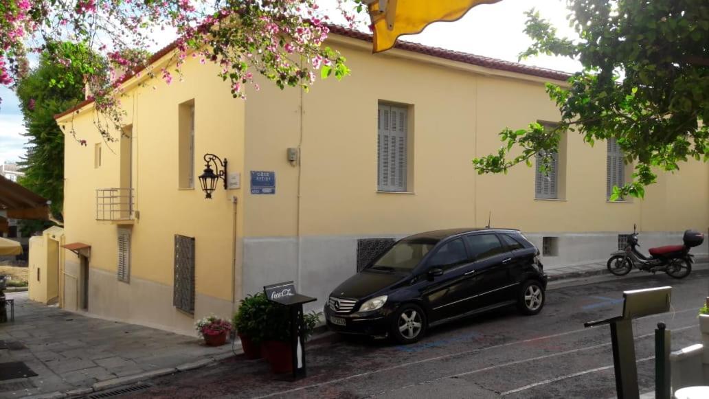 A Painter'S House In Plaka Apartment Athena Bagian luar foto