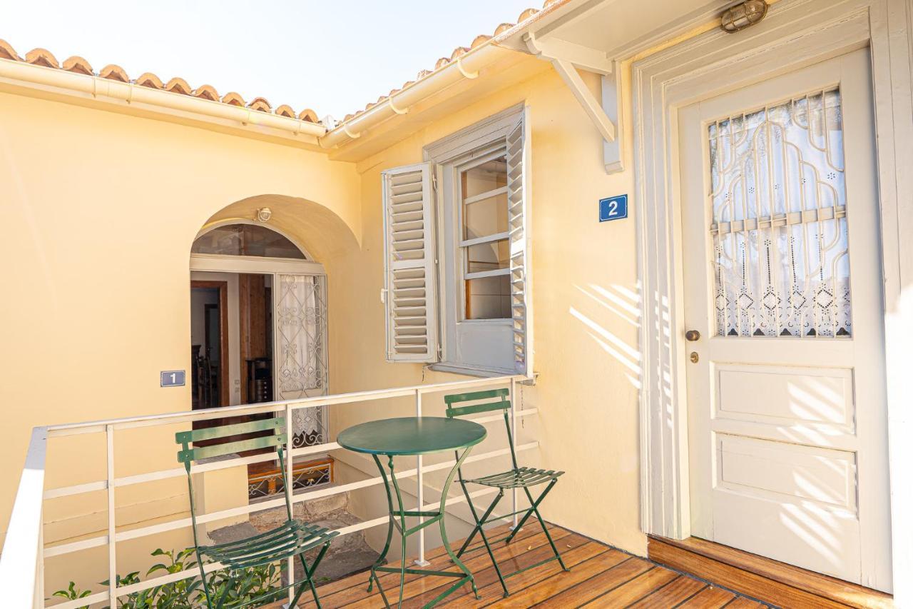 A Painter'S House In Plaka Apartment Athena Bagian luar foto