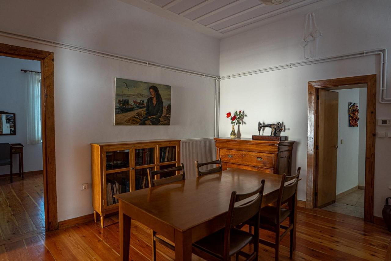 A Painter'S House In Plaka Apartment Athena Bagian luar foto