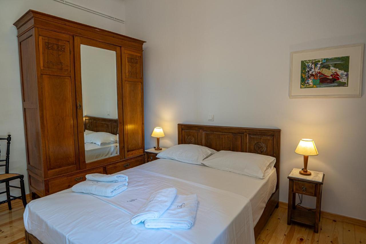 A Painter'S House In Plaka Apartment Athena Bagian luar foto
