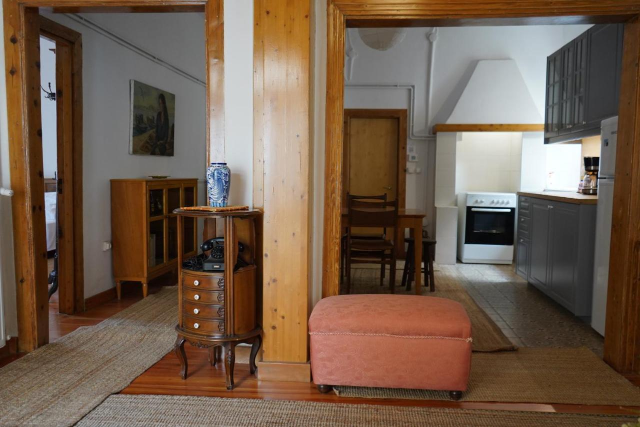 A Painter'S House In Plaka Apartment Athena Bagian luar foto